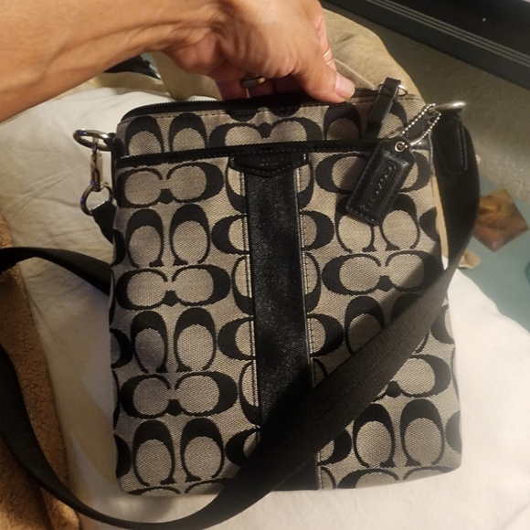 Authentic Coach Crossbody Satchel - Picture 10 of 10